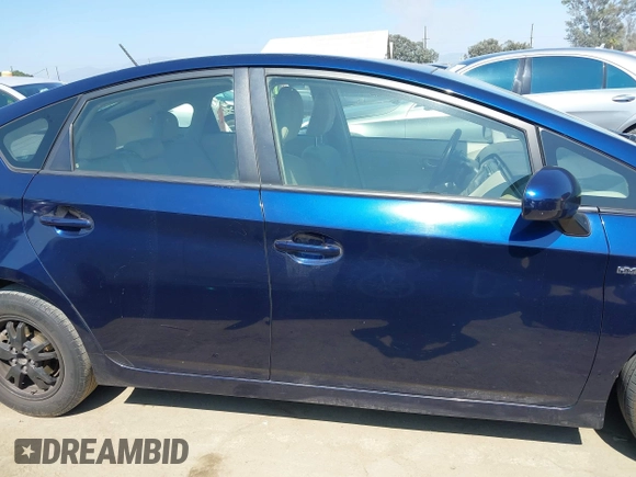 2012 Toyota Prius One z VIN JTDKN3DU8C1515819, wystawiony jako IAAI lot #42472265 z przebiegiem Nie podano mil oraz . Historia ofert i sprzedaży dostępna na DreamBid. Obrazek 13.