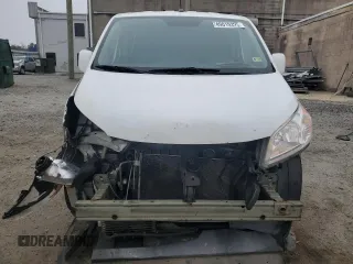 2015 Nissan NV200 S z VIN 3N6CM0KN5FK698050, wystawiony jako Copart lot #49019325 z przebiegiem 164 196 mil mil oraz Czysty tytuł • Clean title. Historia ofert i sprzedaży dostępna na DreamBid. Obrazek 5.