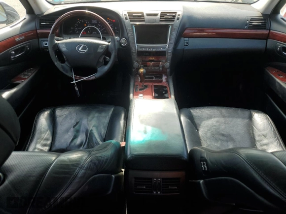 2008 Lexus LS 460 L with VIN JTHGL46F885030935, listed as a Copart auction lot 56921195 with 306,101 mi miles and Clean title. Bid and sale history available at DreamBid. Image 8.