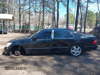 2005 Lexus LS 430 with VIN JTHBN36F355013969, listed as a IAAI auction lot 41887437 with 232,163 mi miles. Bid and sale history available at carsss.com. Image 6.