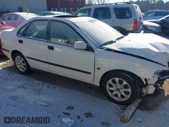 2002 Volvo S40 with VIN YV1VS29522F846635, listed as a IAAI auction lot 41345318 with 86,622 mi miles. Bid and sale history available at carsss.com. Image 13.