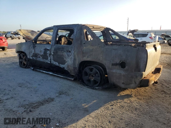 2013 Chevrolet Avalanche LT with VIN 3GNMCFE05DG258673, listed as a Copart auction lot 77433944 with Not Provided miles and Non Repairable. Bid and sale history available at DreamBid. Image 2.