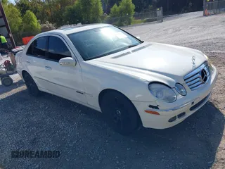 2006 Mercedes-Benz E-Class 3.5L with VIN WDBUF56J66A874920, listed as a IAAI auction lot 40727681 with 141,851 mi miles. Bid and sale history available at carsss.com. Image 1.