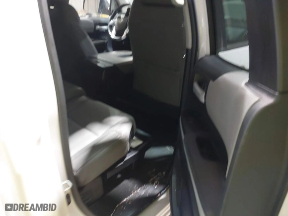 2015 Toyota Tundra 4WD Truck LTD with VIN 5TFBY5F18FX455404, listed as a IAAI auction lot 41329106 with NaN miles. Bid and sale history available at carsss.com. Image 8.