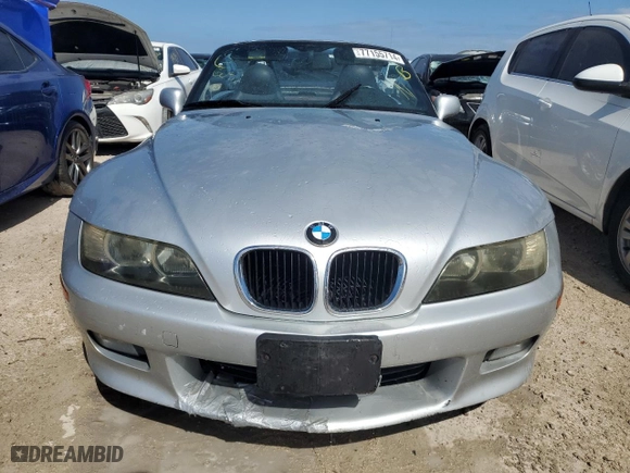 2002 BMW Z3 2.5i with VIN 4USCN33432LK52027, listed as a Copart auction lot 77155714 with 107,005 mi miles and Non Repairable. Bid and sale history available at carsss.com. Image 5.