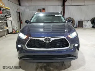 2022 Toyota Highlander XLE with VIN 5TDHZRBH5NS566420, listed as a Copart auction lot 51461485 with 29,420 mi miles and Salvage Title. Bid and sale history available at carsss.com. Image 5.