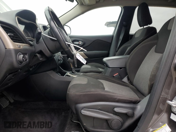2018 Jeep Cherokee Latitude Tech Connect с VIN 1C4PJLCB4JD558518, выставлен на аукционе Copart как лот 65252915 с пробегом 96 992 миль миль и Чистый • Clean title. История ставок и продаж доступна на DreamBid. Изображение 7.