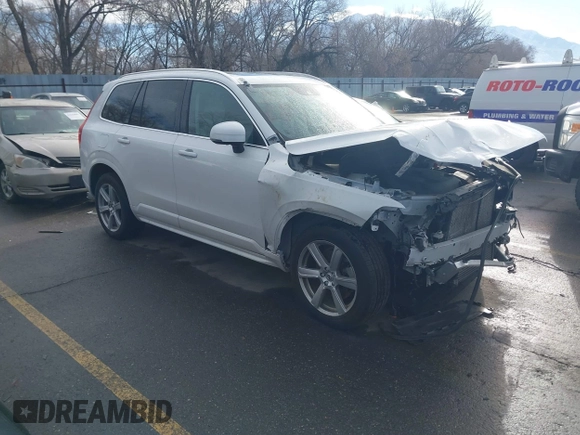 2022 Volvo XC90 Momentum with VIN YV4102PK0N1834100, listed as a IAAI auction lot 41629320 with 50,848 mi miles. Bid and sale history available at carsss.com. Image 1.