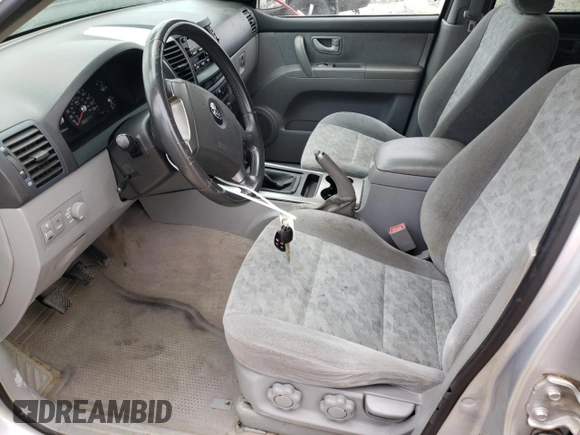 2005 Kia Sorento LX with VIN KNDJC733955452873, listed as a Copart auction lot 51777535 with 135,285 mi miles and Non Repairable. Bid and sale history available at carsss.com. Image 7.