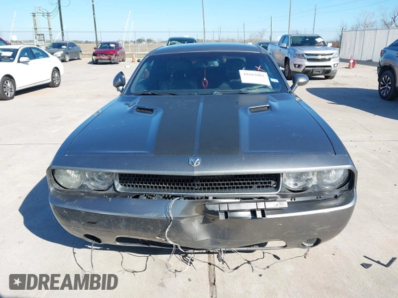 2012 Dodge Challenger SXT Plus with VIN 2C3CDYAG1CH262352, listed as a IAAI auction lot 41662002 with 141,868 mi miles. Bid and sale history available at carsss.com. Image 12.