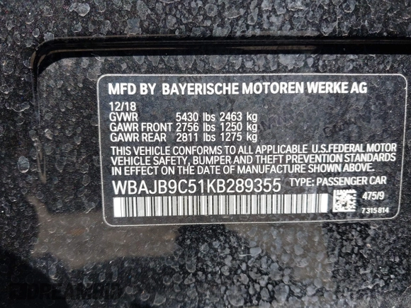 2019 BMW 5 Series M550i xDrive with VIN WBAJB9C51KB289355, listed as a IAAI auction lot 41867984 with 30,106 mi miles and . Bid and sale history available at DreamBid. Image 9.