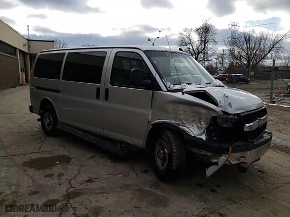 2016 Chevrolet Express Passenger LT with VIN 1GAWGFFFXG1284318, listed as a Copart auction lot 77784123 with 71,042 mi miles. Bid and sale history available at carsss.com. Image 12.
