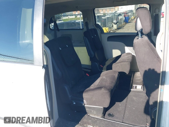 2011 Chrysler Town & Country Touring with VIN 2A4RR5DG3BR637971, listed as a IAAI auction lot 41855796 with 350,961 mi miles and . Bid and sale history available at DreamBid. Image 8.