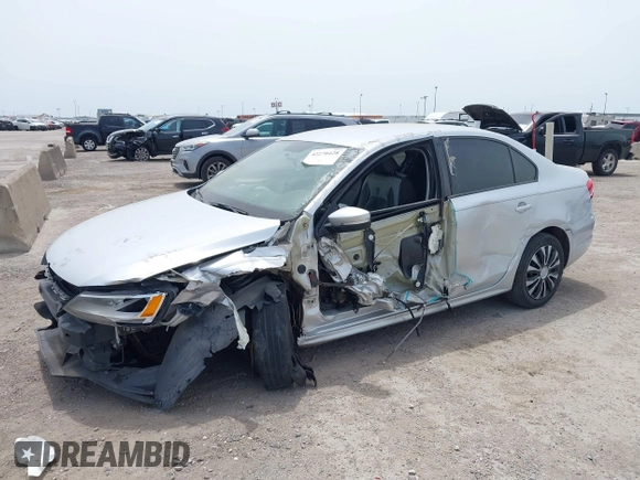 2012 Volkswagen Jetta SE с VIN 3VWDX7AJ0CM327638, выставлен на аукционе IAAI как лот 42270428 с пробегом 140 471 миль миль и . История ставок и продаж доступна на DreamBid. Изображение 6.