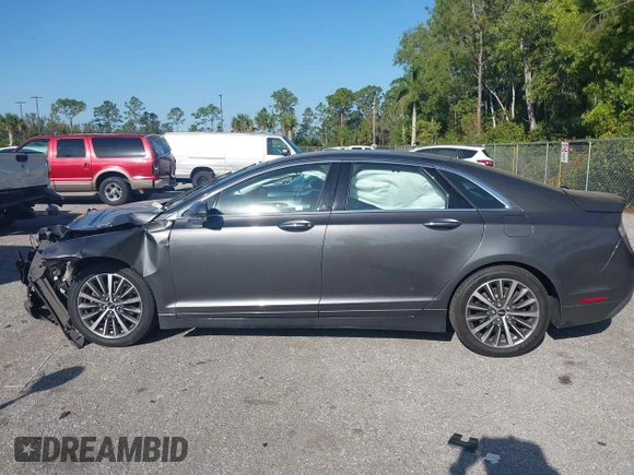 2017 Lincoln MKZ Hybrid Premiere with VIN 3LN6L5KU6HR603105, listed as a IAAI auction lot 41773788 with 135,775 mi miles. Bid and sale history available at carsss.com. Image 14.