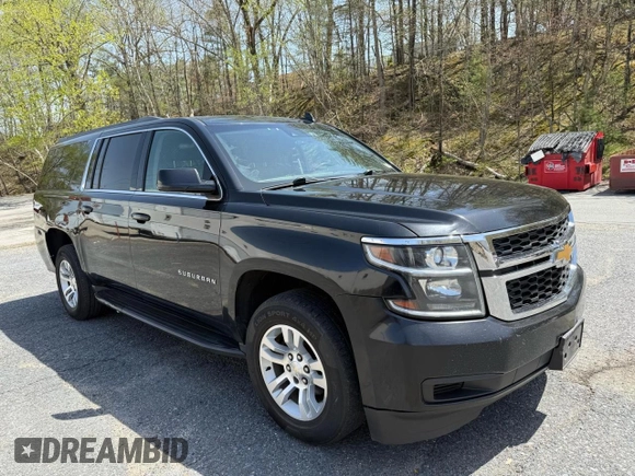 2017 Chevrolet Suburban LT with VIN 1GNSKHKC6HR17735, listed as a Copart auction lot 55303635 with 257,376 mi miles and Clean Title. Bid and sale history available at carsss.com. Image 1.