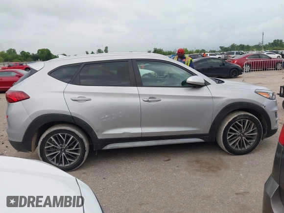 2020 Hyundai Tucson Ultimate z VIN KM8J33AL2LU157527, wystawiony jako IAAI lot #42464294 z przebiegiem 50 176 mil mil oraz . Historia ofert i sprzedaży dostępna na DreamBid. Obrazek 13.