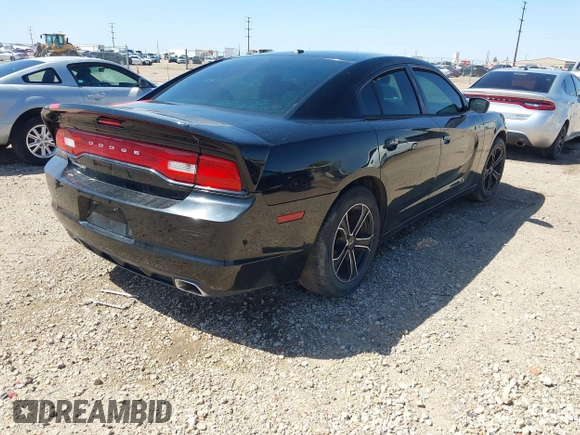 2012 Dodge Charger SE with VIN 2C3CDXBG2CH117670, listed as a IAAI auction lot 41996499 with 233,633 mi miles. Bid and sale history available at carsss.com. Image 4.