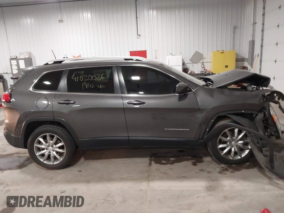 2018 Jeep Cherokee Limited with VIN 1C4PJMDX7JD577855, listed as a IAAI auction lot 41020026 with 111,267 mi miles. Bid and sale history available at carsss.com. Image 12.