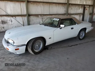 1994 Jaguar XJS with VIN SAJNX2743RC191142, listed as a Copart auction lot 78262994 with 70,111 mi miles and Salvage Title. Bid and sale history available at carsss.com. Image 1.