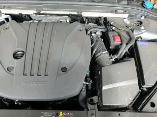 2024 Volvo S60 Plus Dark Theme with VIN 7JRL12TLXRG297022, listed as a Copart auction lot 81265705 with 16,953 mi miles and Salvage title. Bid and sale history available at DreamBid. Image 15.