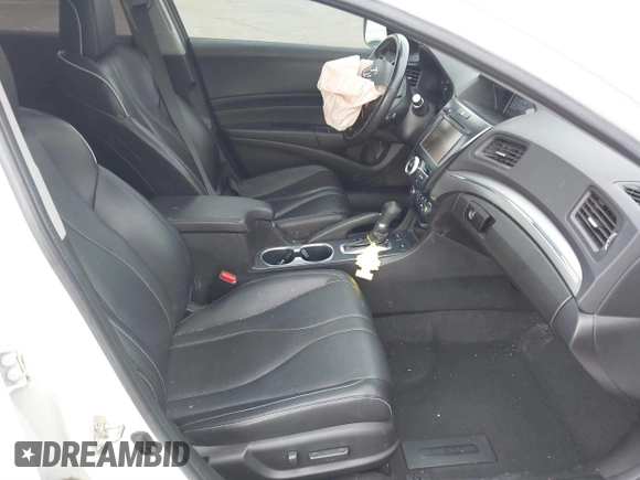 2019 Acura ILX w/Premium Pkg with VIN 19UDE2F7XKA002713, listed as a IAAI auction lot 41666039 with 73,332 mi miles. Bid and sale history available at carsss.com. Image 5.