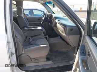2006 Chevrolet Tahoe LS with VIN 1GNEC13V46R169248, listed as a IAAI auction lot 42248040 with 194,384 mi miles and . Bid and sale history available at DreamBid. Image 5.