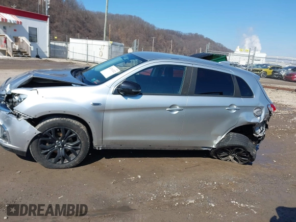 2018 Mitsubishi Outlander ES with VIN JA4AR3AU5JU007270, listed as a IAAI auction lot 41711322 with 127,773 mi miles and . Bid and sale history available at DreamBid. Image 15.