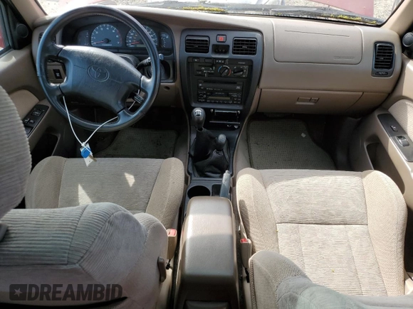 1999 Toyota 4Runner SR5 с VIN JT3HN86R8X0210420, выставлен на аукционе Copart как лот 52994345 с пробегом 212 983 миль миль и Списание • Salvage title. История ставок и продаж доступна на DreamBid. Изображение 8.