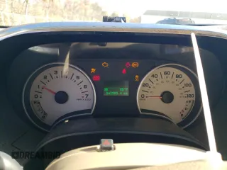 2010 Ford Explorer Eddie Bauer z VIN 1FMEU7EE3AUA40960, wystawiony jako Copart lot #83156534 z przebiegiem 241 865 mil mil oraz Czysty tytuł • Clean title. Historia ofert i sprzedaży dostępna na DreamBid. Obrazek 9.