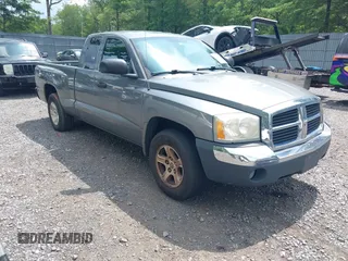 2005 Dodge Dakota SLT with VIN 1D7HW42N25S155393, listed as a IAAI auction lot 42727690 with 230,042 mi miles and . Bid and sale history available at DreamBid. Image 1.