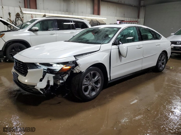 2024 Honda Accord Sedan EX with VIN 1HGCY1F32RA028792, listed as a Copart auction lot 44531625 with 11,452 mi miles and Salvage Title. Bid and sale history available at carsss.com. Image 1.