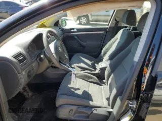 2009 Volkswagen Rabbit S with VIN WVWDA71K89W147409, listed as a Copart auction lot 48460385 with 200,857 mi miles and Salvage Title. Bid and sale history available at carsss.com. Image 7.