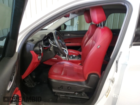 2019 Alfa Romeo Stelvio Ti Sport z VIN ZASPAKBN2K7C43312, wystawiony jako Copart lot #49851515 z przebiegiem 66 732 mil mil oraz Szkoda całkowita • Salvage title. Historia ofert i sprzedaży dostępna na DreamBid. Obrazek 7.