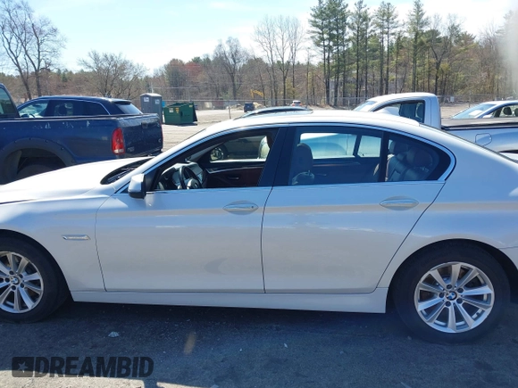 2015 BMW 5 Series 528i xDrive with VIN WBA5A7C54FD627334, listed as a IAAI auction lot 41904365 with 144,316 mi miles and . Bid and sale history available at DreamBid. Image 15.