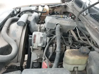 1999 Chevrolet Silverado 1500 LS z VIN 2GCEC19T4X1191100, wystawiony jako IAAI lot #41560216 z przebiegiem 163 239 mil mil oraz . Historia ofert i sprzedaży dostępna na DreamBid. Obrazek 12.