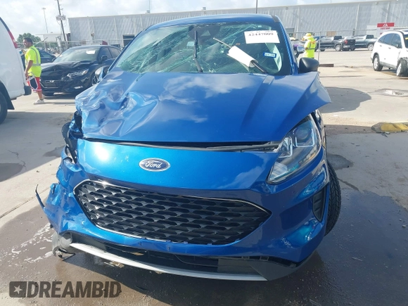 2022 Ford Escape SE Hybrid with VIN 1FMCU9BZ9NUA39229, listed as a IAAI auction lot 42447009 with 39,657 mi miles and . Bid and sale history available at DreamBid. Image 12.