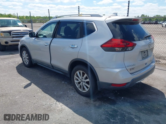 2017 Nissan Rogue S with VIN 5N1AT2MTXHC880965, listed as a IAAI auction lot 42016855 with 117,672 mi miles. Bid and sale history available at carsss.com. Image 3.
