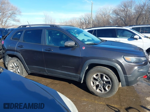 2019 Jeep Cherokee Trailhawk Elite with VIN 1C4PJMBX9KD369142, listed as a IAAI auction lot 41337108 with 66,780 mi miles. Bid and sale history available at carsss.com. Image 13.