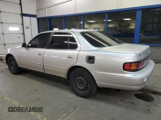 1994 Toyota Camry LE with VIN JT2SK12E3R0206520, listed as a Copart auction lot 44657735 with 203,595 mi miles and Clean Title. Bid and sale history available at carsss.com. Image 2.