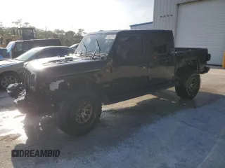 2020 Jeep Gladiator Rubicon z VIN 1C6JJTBG5LL101185, wystawiony jako Copart lot #83012014 z przebiegiem Nie podano mil oraz Nie do naprawy • Non repairable. Historia ofert i sprzedaży dostępna na DreamBid. Obrazek 1.