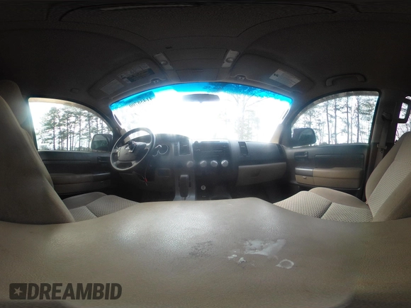 2010 Toyota Tundra 4WD Truck with VIN 5TFUM5F13AX008637, listed as a IAAI auction lot 41458700 with 212,845 mi miles. Bid and sale history available at carsss.com. Image 18.