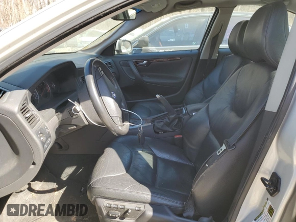 2008 Volvo S60 2.5T with VIN YV1RH592682688551, listed as a Copart auction lot 48167345 with 205,761 mi miles and Salvage Title. Bid and sale history available at carsss.com. Image 7.