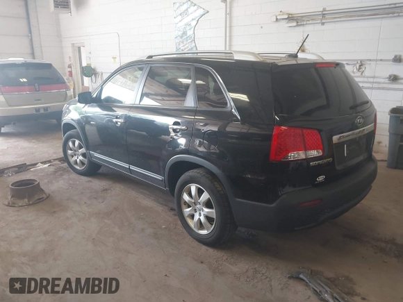 2013 Kia Sorento LX with VIN 5XYKT4A24DG364087, listed as a IAAI auction lot 42540199 with 238,247 mi miles and . Bid and sale history available at DreamBid. Image 3.