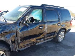 2016 Ford Expedition XLT с VIN 1FMJU1HT2GEF16740, выставлен на аукционе IAAI как лот 41358594 с пробегом 147 983 миль миль и . История ставок и продаж доступна на DreamBid. Изображение 19.