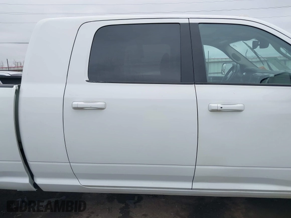2018 Ram 2500 Laramie with VIN 3C6UR5NJ4JG328211, listed as a IAAI auction lot 41690078 with 97,265 mi miles and . Bid and sale history available at DreamBid. Image 14.