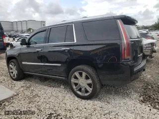 2018 Cadillac Escalade Premium Luxury with VIN 1GYS4CKJ3JR305195, listed as a Copart auction lot 43159425 with 147,077 mi miles and Salvage Title. Bid and sale history available at carsss.com. Image 2.