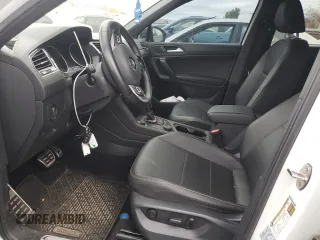 2021 Volkswagen Tiguan SE with VIN 3VV2B7AX8MM021965, listed as a Copart auction lot 53711125 with 59,554 mi miles and Salvage Title. Bid and sale history available at DreamBid. Image 7.