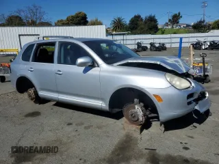 2005 Porsche Cayenne S z VIN WP1AB29P65LA62341, wystawiony jako Copart lot #50625125 z przebiegiem 189 906 mil mil oraz Szkoda całkowita • Salvage title. Historia ofert i sprzedaży dostępna na DreamBid. Obrazek 4.