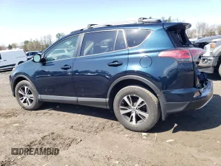 2018 Toyota RAV4 XLE with VIN JTMRFREV5JJ747135, listed as a Copart auction lot 50868015 with 63,403 mi miles and Salvage Title. Bid and sale history available at carsss.com. Image 2.